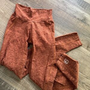 Bombshell Sportswear Curves Leggings